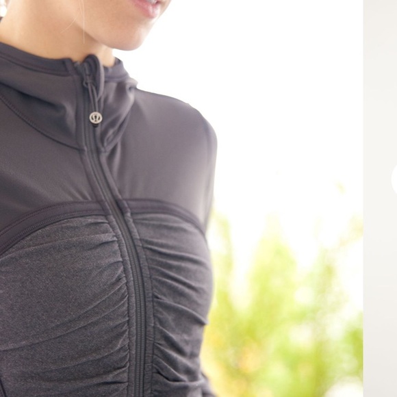 Lululemon Pure Balance Jacket ruched dark gray 
Coal pocket hoodie - Picture 3 of 4